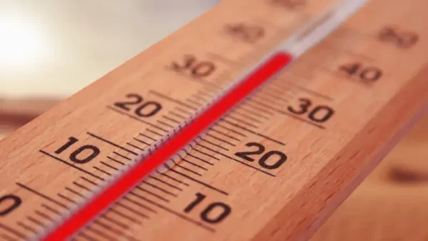 termometro durante un'ondata di calore