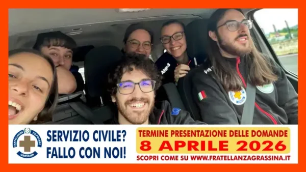 Promo Servizio civile 2026: ragazzi del servizio civile sorridenti in auto di servizio