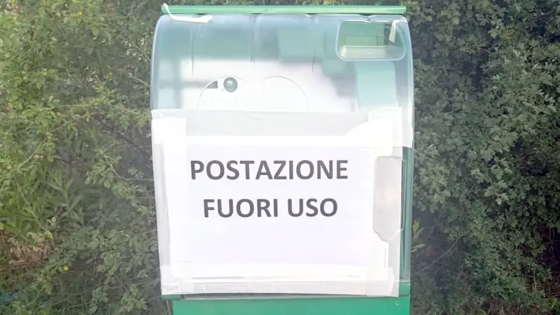 DAE giardino "Gino Bartali" fuori uso per danneggiamento