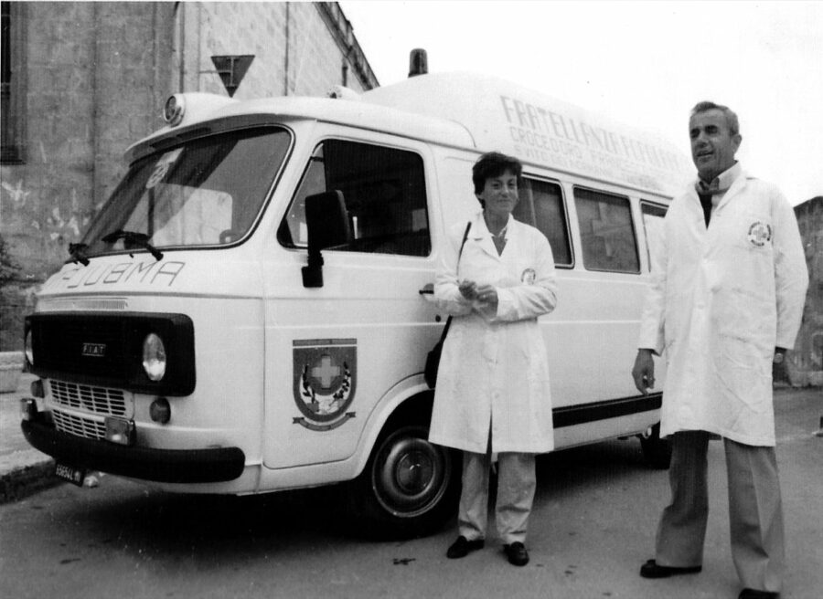 Ambulanza San Vito dei Normanni e Volontari della Fratellanza Popolare di Grassina